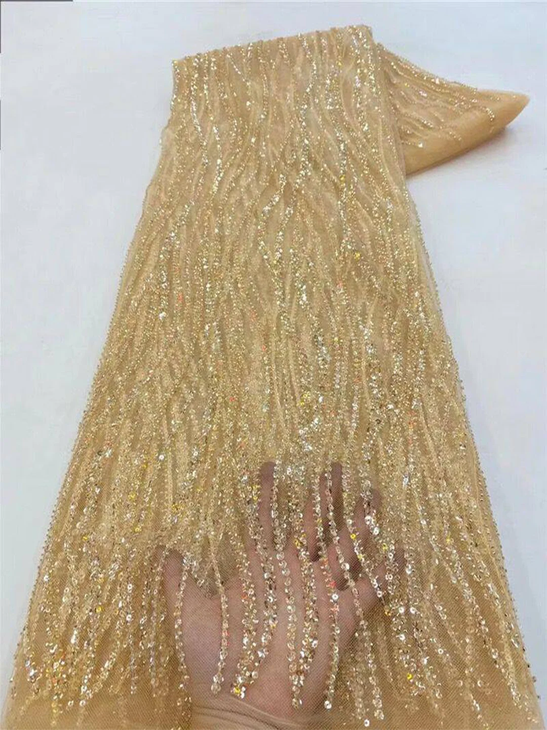 Золотистая африканская вышитая – обзор и цена Glitter Tablecloth
