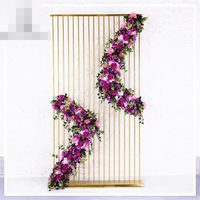 Блестящий золотой металлически – обзор и цена Dessert Table Backdrop