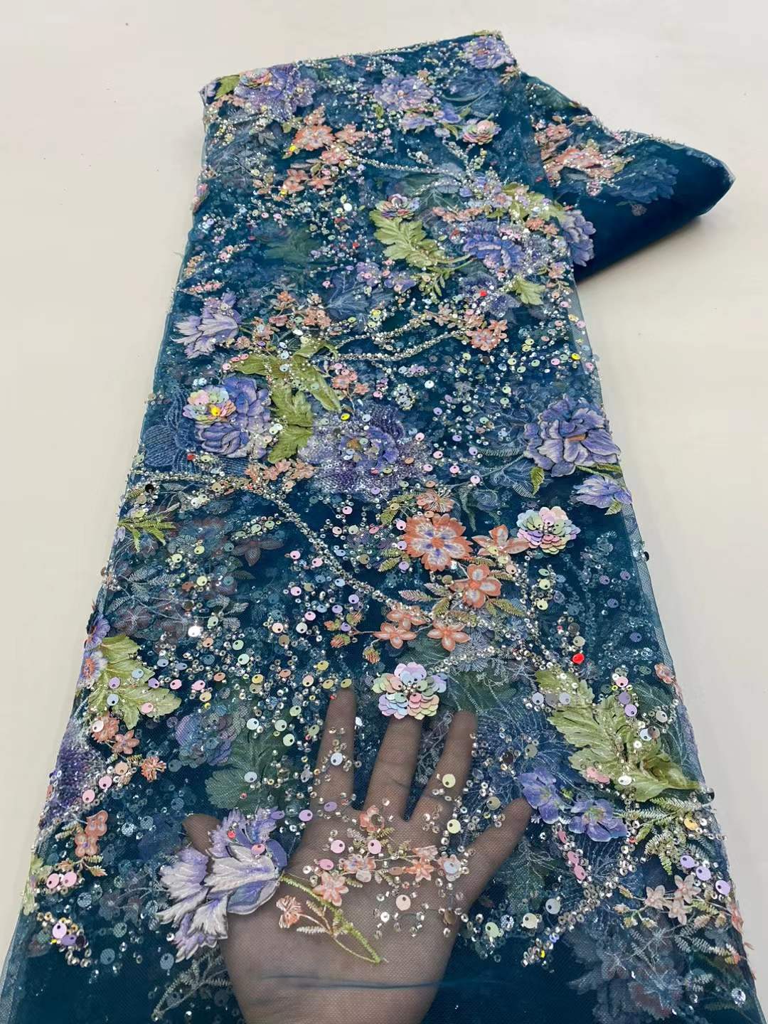 Африканское кружевное полотно  – обзор и цена Glitter Tablecloth